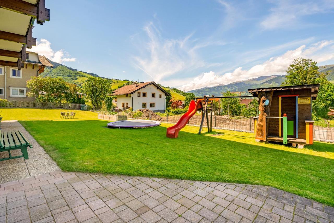 Haus Voglreiter - Inkl Sommerkarte, Zentrale Und Ruhige Lage, Garten Mit Spielplatz Kaprun Exterior photo