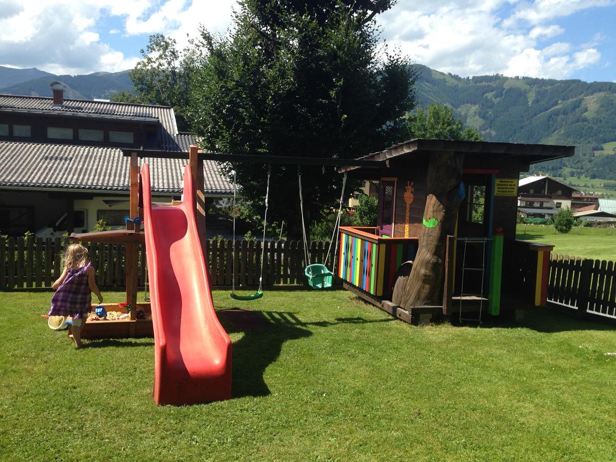 Haus Voglreiter - Inkl Sommerkarte, Zentrale Und Ruhige Lage, Garten Mit Spielplatz Kaprun Exterior photo